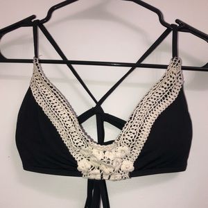 L Space Black Crochet Bikini Top | Size Small
